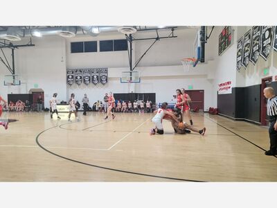 Verdugo Hills outlasts Oakwood in the Northeast Valley Semifinals