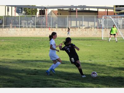 Dons Win Another on Senior Night