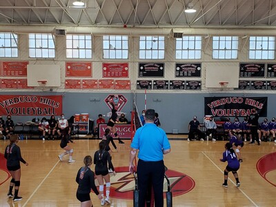 Dons Girl's Volleyball Open League Play in Convincing Fashion