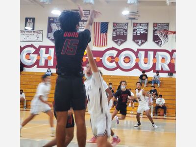 Dons Overcome Slow Start to Defeat Eagles